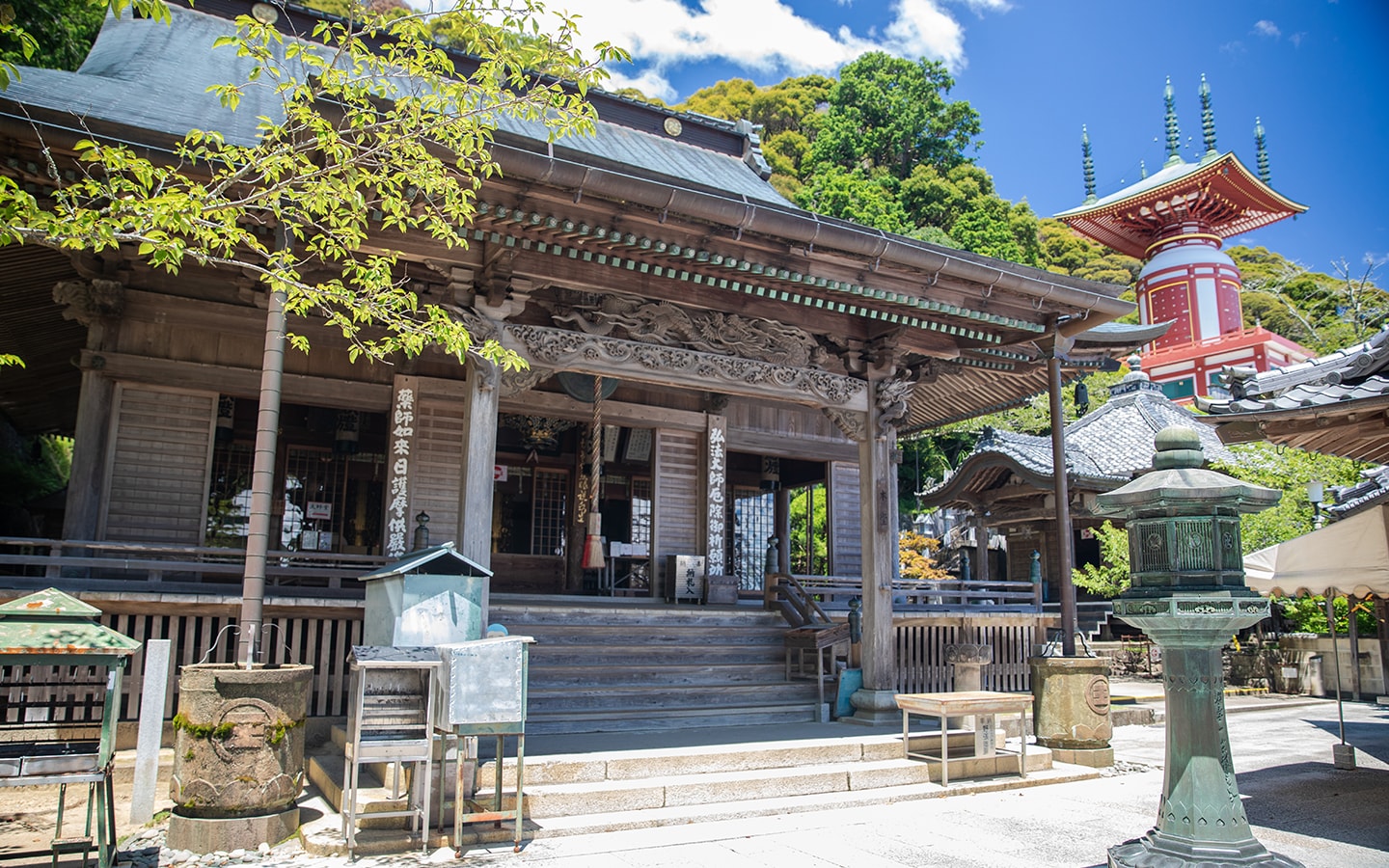 四国第23番霊場 厄除の寺 薬王寺